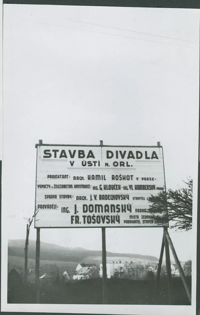 Divadlo